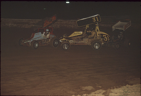 #31 Daryl Winkler gets sideways