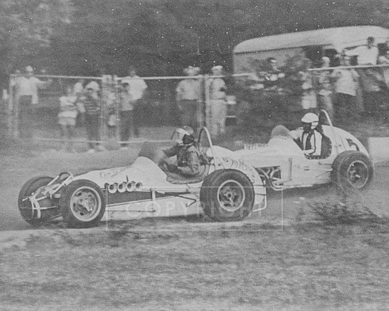 #24 Don Kreitz and #5 Don Gillette URC at Bedford