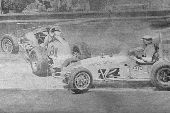 #31 Bob Pratt and Sam Sessions USAC at Eldora