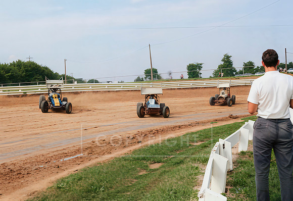 Sprint Car Action at Wiiliams Grove (6)