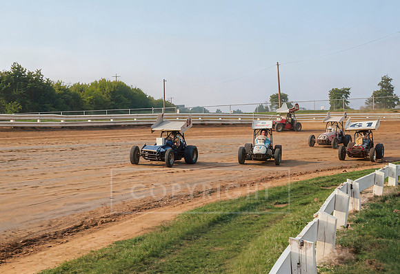 Sprint Car Action at Wiiliams Grove (4)