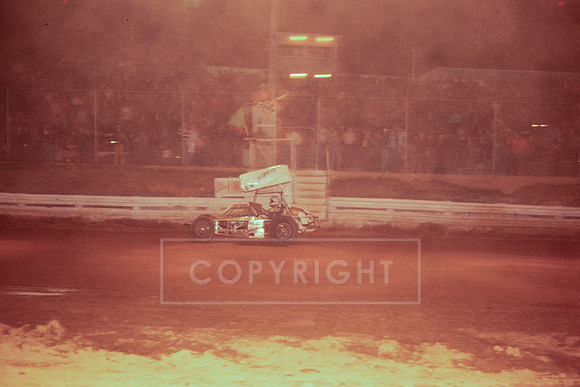 #1a Bobby Allen Takes the Checkers at Lincoln-3
