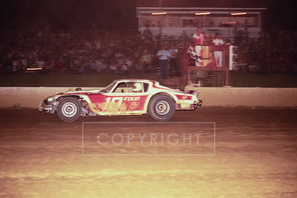 #10-4 Gary Martz Takes the Checkers at Jennerstown-5