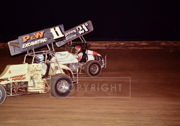 #11 Jim Edwards and #21B Dave Brown at Williams Grove-8