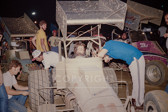 #11 Steve Kinser On a Refuel Stop at Penn National-6