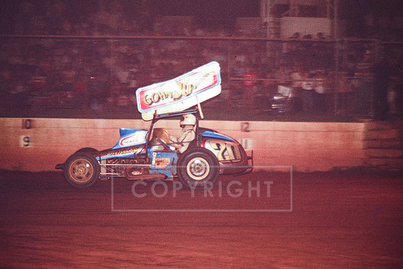 #20 Bobby Weaver Takes the Checkers at Susquehanna-6