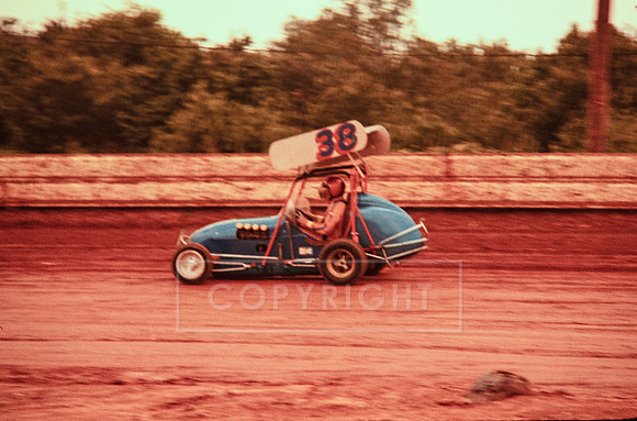 #38 Unknown Midget at Bridgeport-5