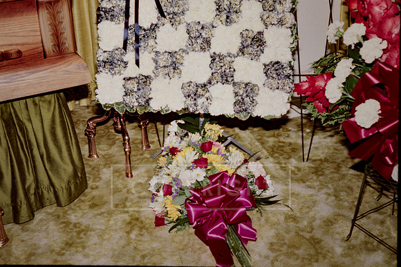 John Draucker Flowers at Funeral Home-7 (5)