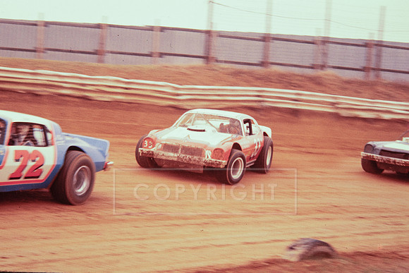 Late Model Action at Williams Grove-2 (2)