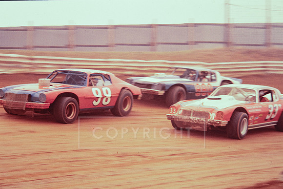 Late Model Action at Williams Grove-2 (3)
