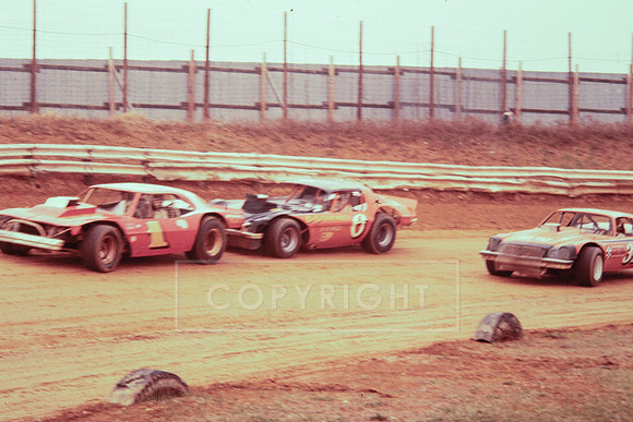 Late Model Action at Williams Grove-2 (4)