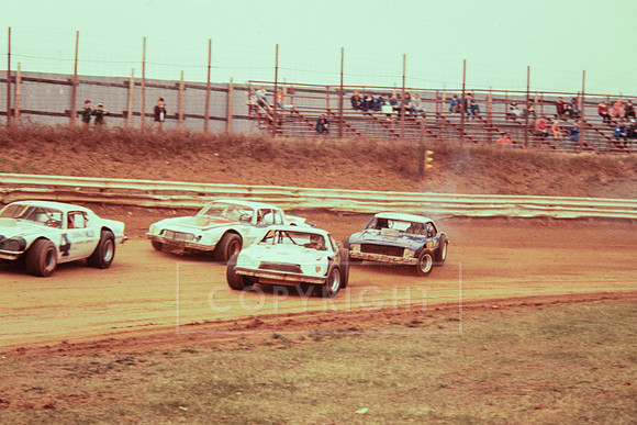 Late Model Action at Williams Grove-2 (6)