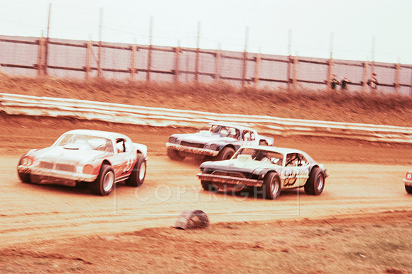 Late Model Action at Williams Grove-2