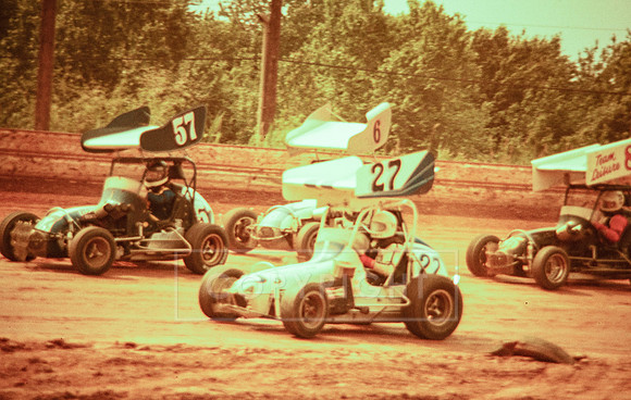 Midget Action at Bridgeport-5 (3)