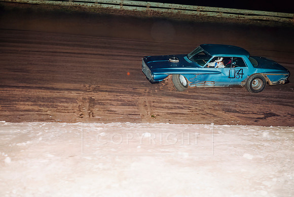 #04 Unknown Late Model Loses Wheel-2