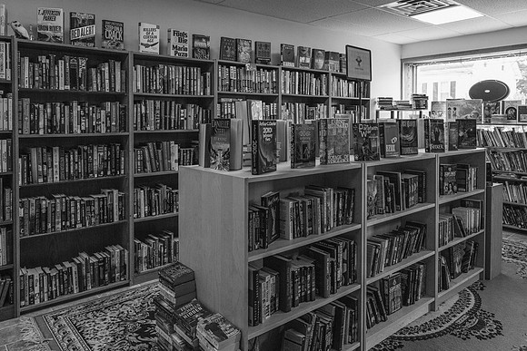 12 North Second Street Night Owl Books _Z993214-2