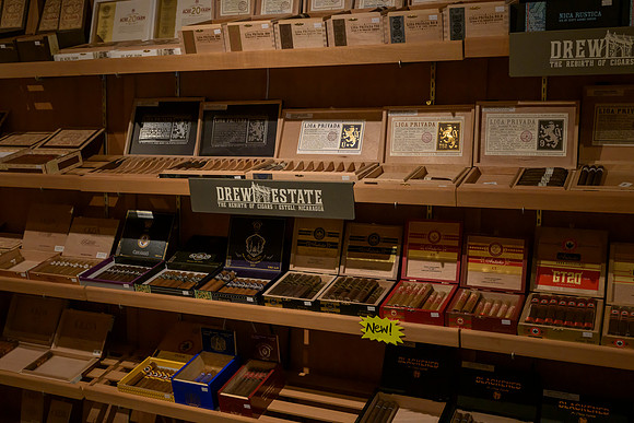20 East Franklin Street Freedom Cigar & Tobacco _Z994186