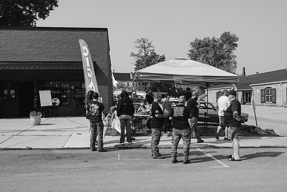 20 East Franklin Street Freedom Cigar & Tobacco _Z994195-2