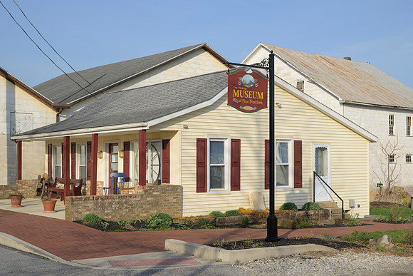 22 Railroad Avenue Heritage Museum _Z993320