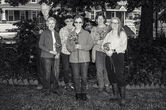Garden Club _Z995075-2