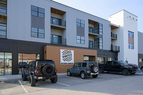 100 Cambridge Boulevard Vortex Brewing Company _Z993325