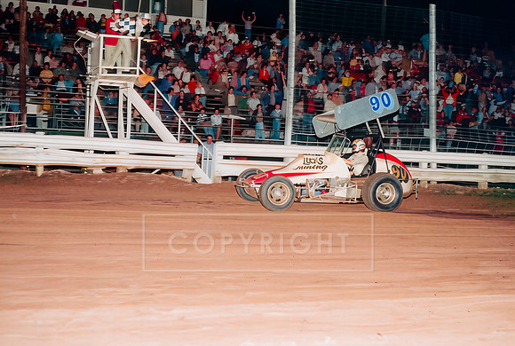 #90 Jim Edwards Take the Checkers at Williams Grove-4