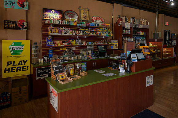 20 East Franklin Street Freedom Cigar & Tobacco _Z994183