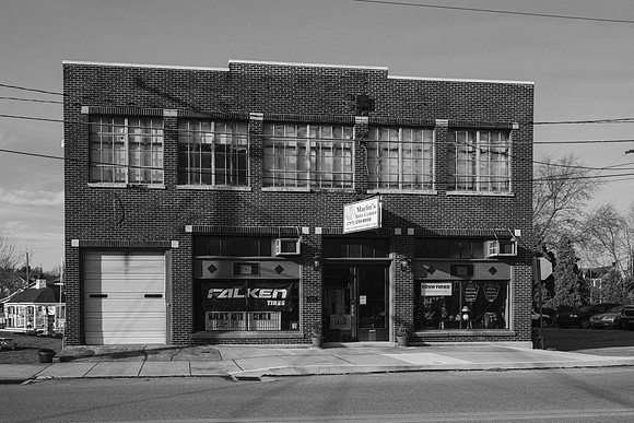 7 East Main Street Marlins Automotive _Z993313-2