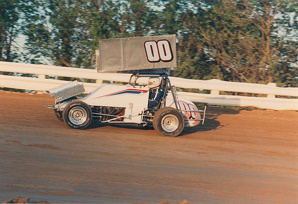 #00 Elmer Stoltzfus at Williams Grove (2)