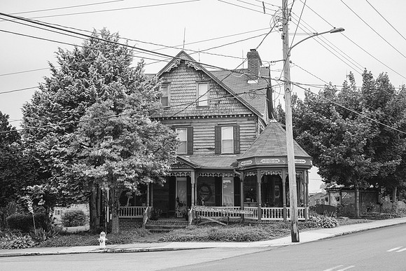 47 East Franklin Street _Z995174-2