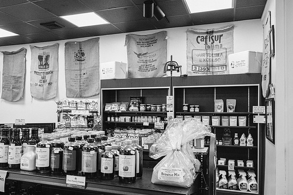 10 East Franklin Street New Freedom Coffee & Deli and New Freedom Roasting _Z995158-2