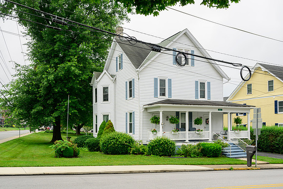 42 East Main Street _Z995281