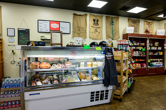10 East Franklin Street New Freedom Coffee & Deli and New Freedom Roasting _Z995159