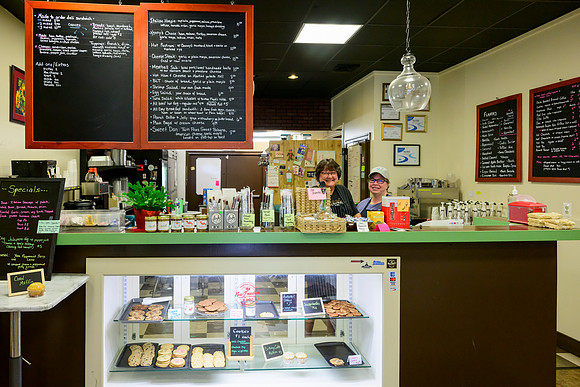 10 East Franklin Street New Freedom Coffee & Deli and New Freedom Roasting _Z995161