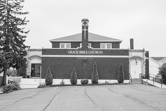 18 West Main Street Grace Bible Church _Z995306-2