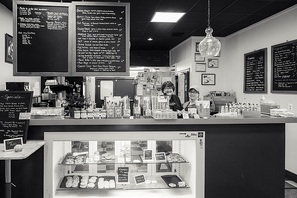10 East Franklin Street New Freedom Coffee & Deli and New Freedom Roasting _Z995161-2