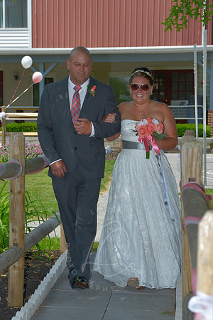 BORDEN_5-30-15_LLC_WED-16