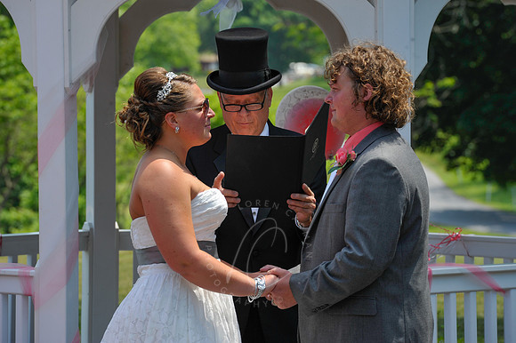 BORDEN_5-30-15_LLC_WED-19