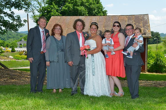 BORDEN_5-30-15_LLC_WED-33
