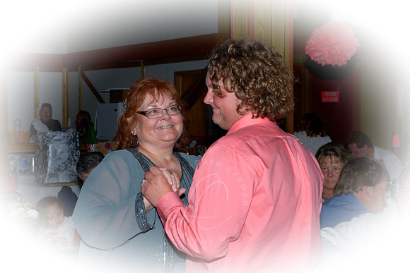 BORDEN_5-30-15_LLC_WED-42