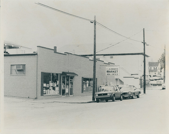 Nardie's Market Photo