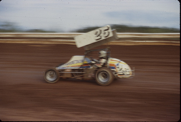 #25 Eddie Dittenhofer