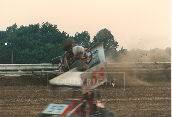 #8 Unknown Sprint Car Crash at Lincoln (2)