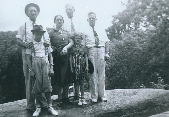 Ryer Family (?) (4)