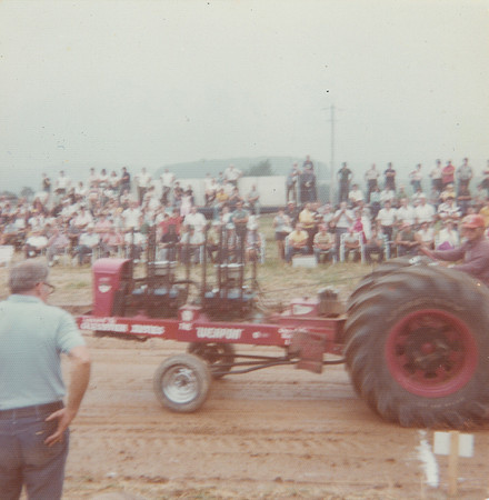 Tractor Pull on Ryer Farm August 1975 (2)