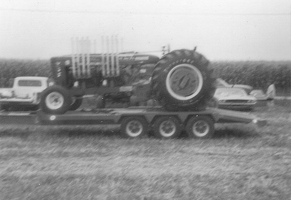 Tractor Pull on Ryer Farm August 1975 (5)-2