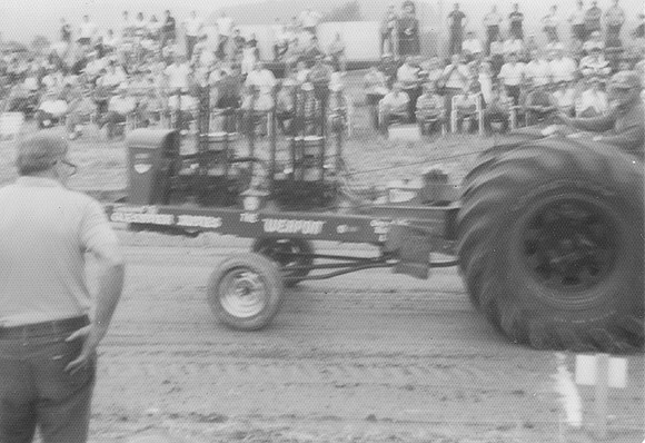 Tractor Pull on Ryer Farm August 1975 (6)-2