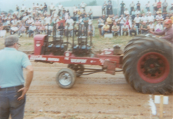 Tractor Pull on Ryer Farm August 1975 (6)
