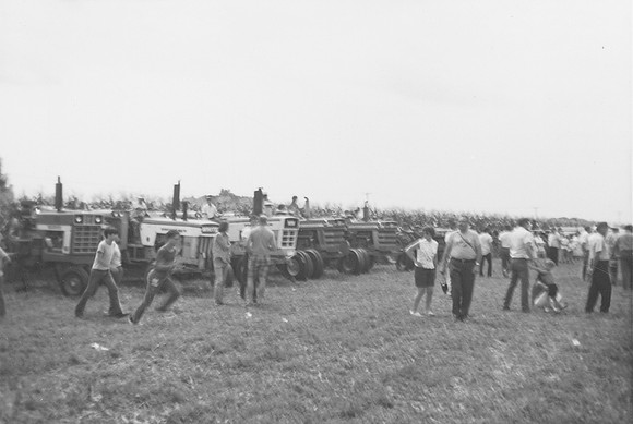 Plowing Contest (4)