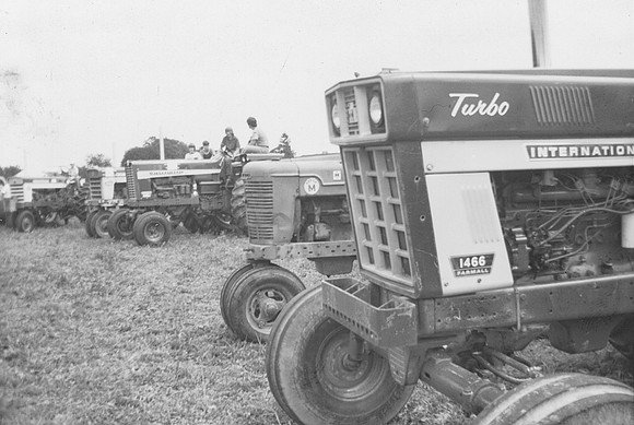 Plowing Contest (6)